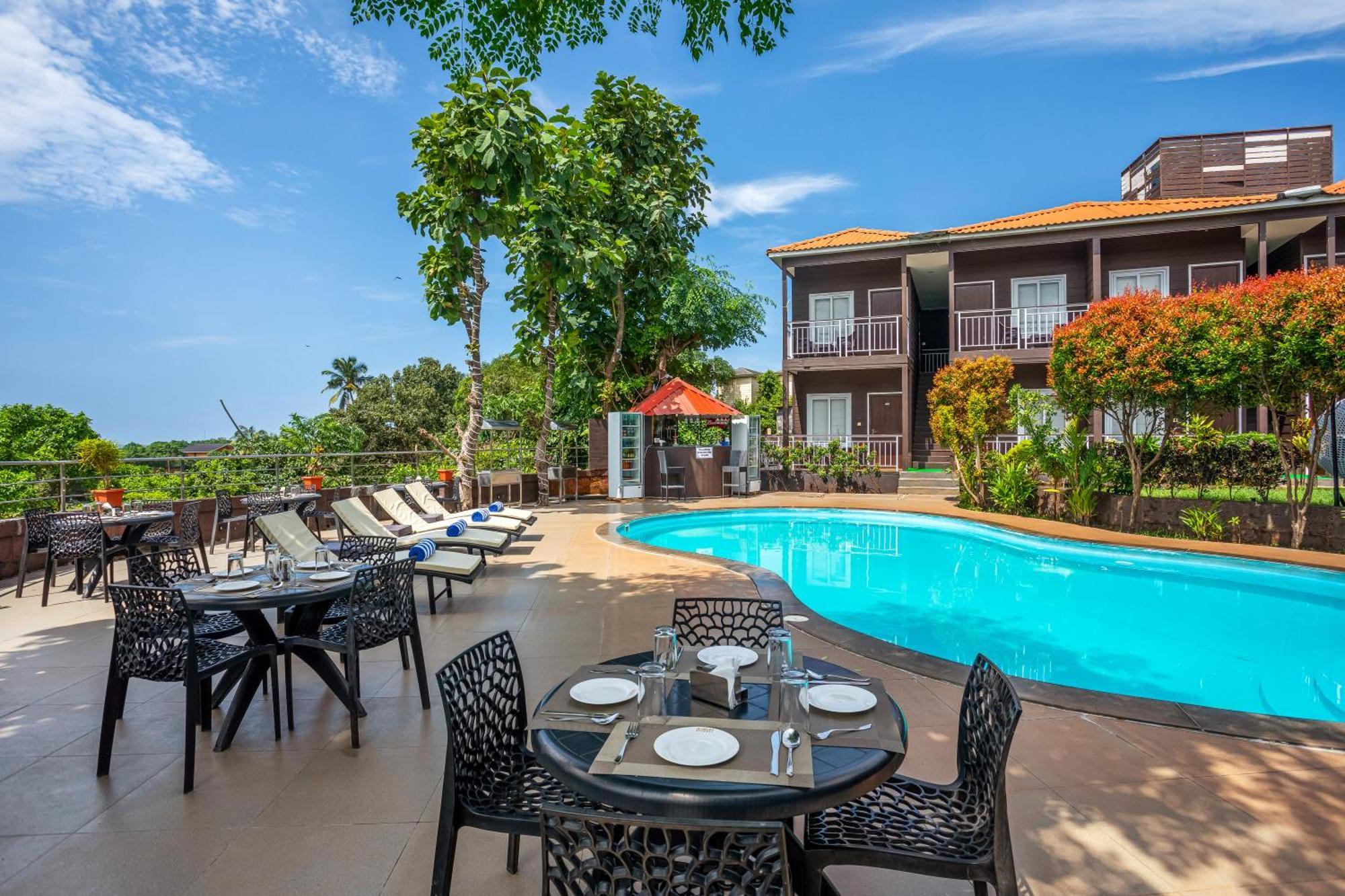 Aurum Resorts Morjim Ashvem Beach Exterior foto