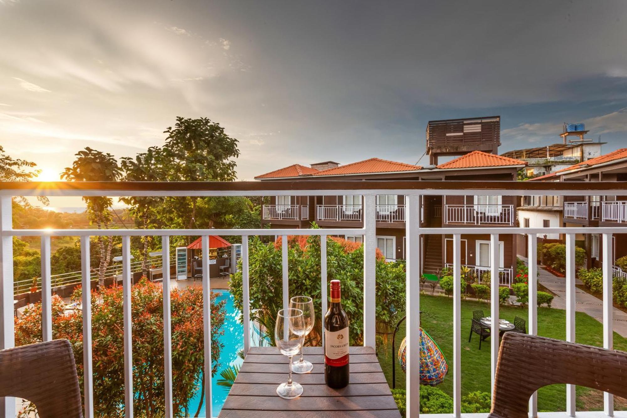 Aurum Resorts Morjim Ashvem Beach Exterior foto
