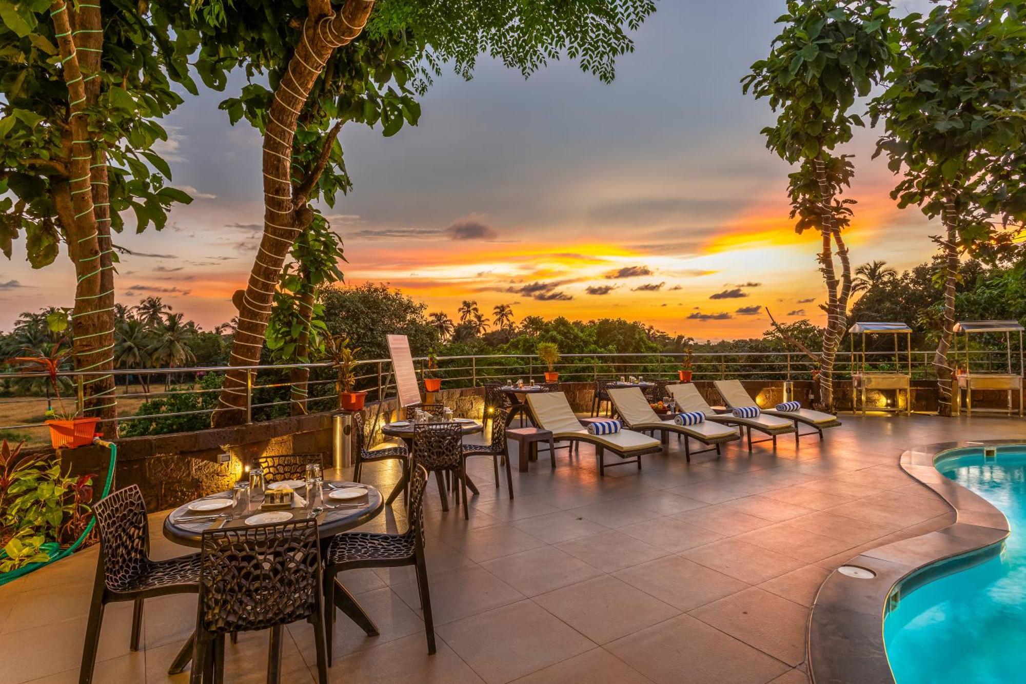 Aurum Resorts Morjim Ashvem Beach Exterior foto